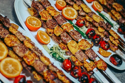 Read more about the article روش‌های ارسال غذاهای محلی از ایران به خارج از کشور